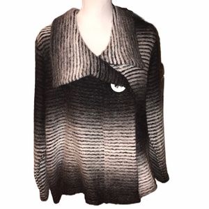 Avette Mohair blend Gray and White Sweater NWT